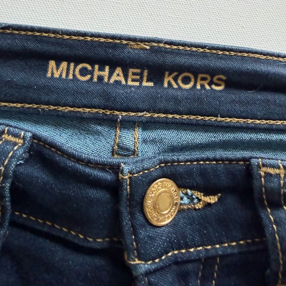 Michael Kors Dark Wash Straight Leg Jeans Mid Rise Stretch Denim size 4 - Picture 4 of 11